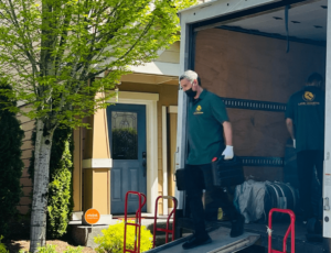 Professional Couch Movers in Seattle